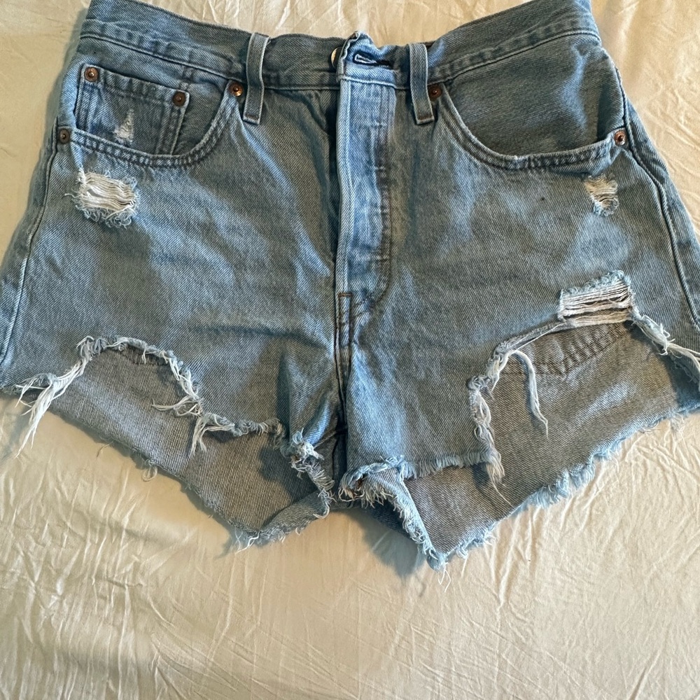 Levi’s 501 shorts (28)